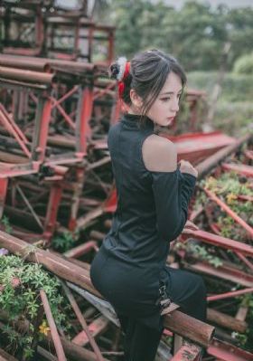 欧美丝袜亚洲教师_2022在线观看